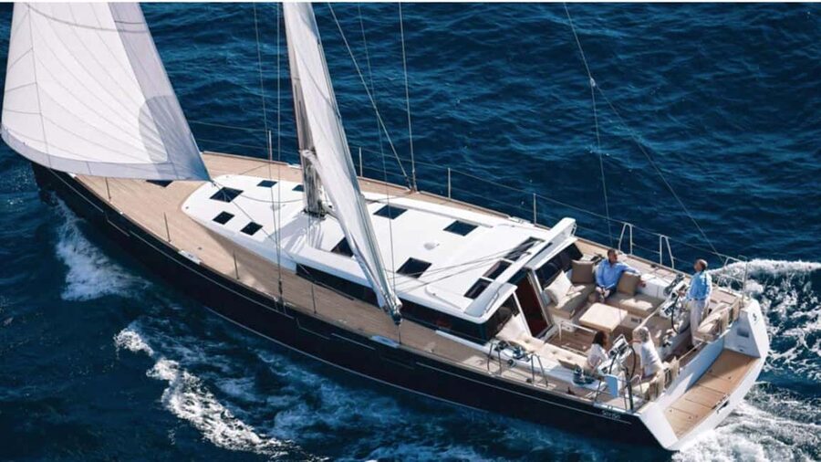 Catania: Sail Tour of Cyclops Coast with Sicilian Aperitif - First impressions: Club Nautico and a 4-hour game plan