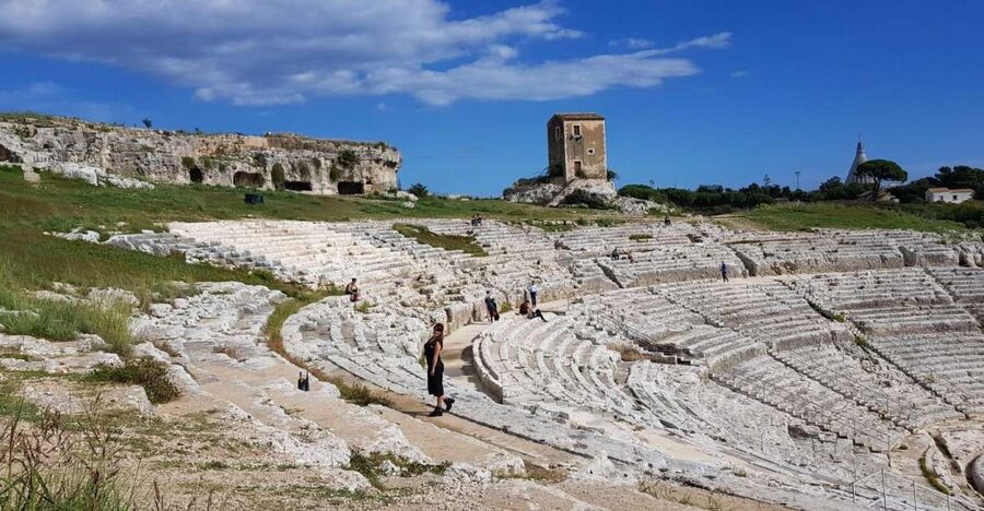 Catania: Syracuse, Ortigia, and Noto Tour with Brunch - A route that links Greek ruins, island streets, and Baroque towns