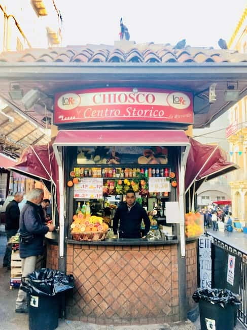 Catania: The heart of the City - Tour guidato in Italiano - Via Crociferi: baroque façades and film history on the same street