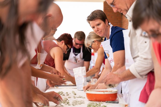 Cesarine: Small group Pasta and Tiramisu class in Varenna - Key highlights worth planning for