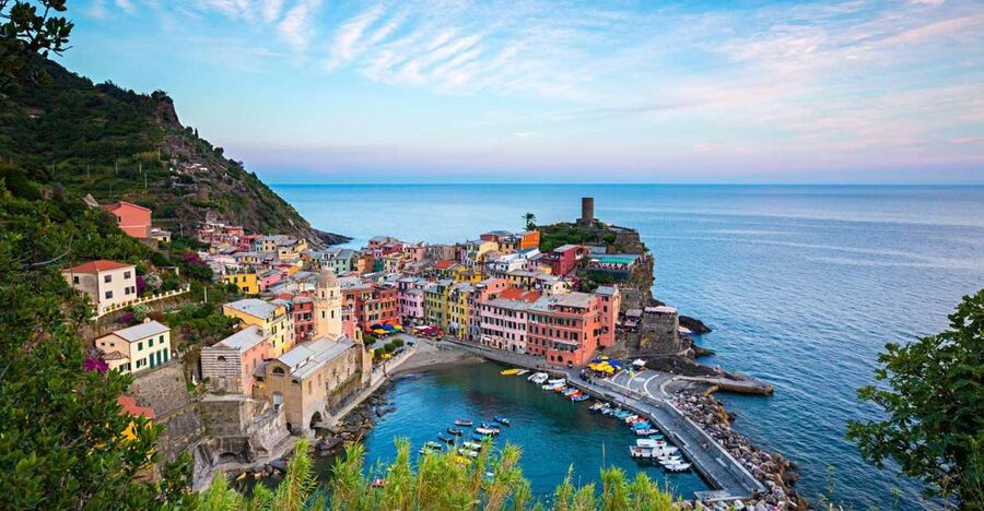 Cinque Terre: Hybrid Boat Tour with Swimming Stop - Getting to Monterosso: Molo dei Pescatori is the real start