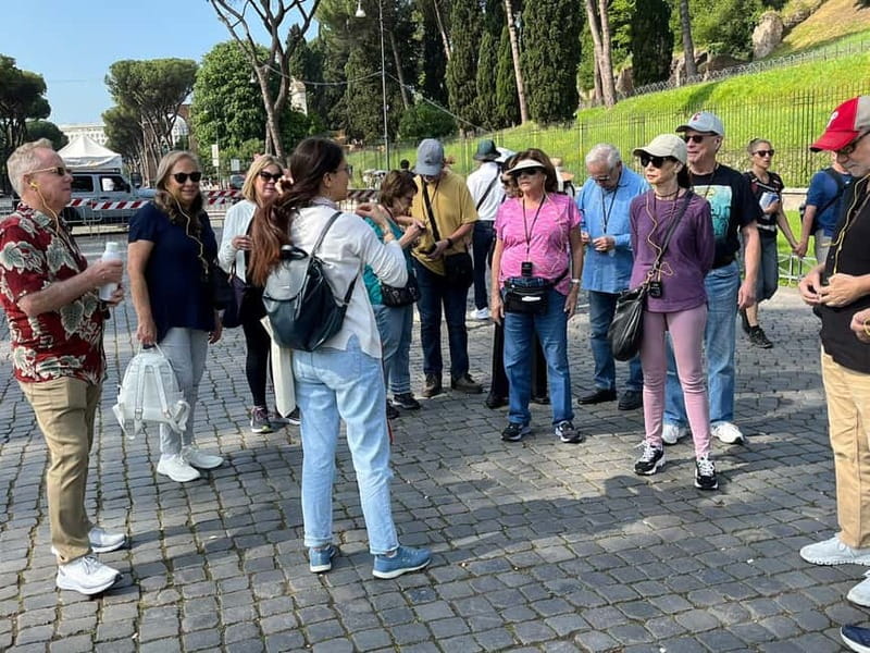 Colosseum Express Guided Tour / Forum & Palatine Audioguide - Palatine Hill: finish high with big views over Rome