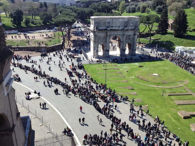 Colosseum, Forum & Palatine Hill Guided Walking tour - Skip-the-line access and the Colosseum stop you can actually follow