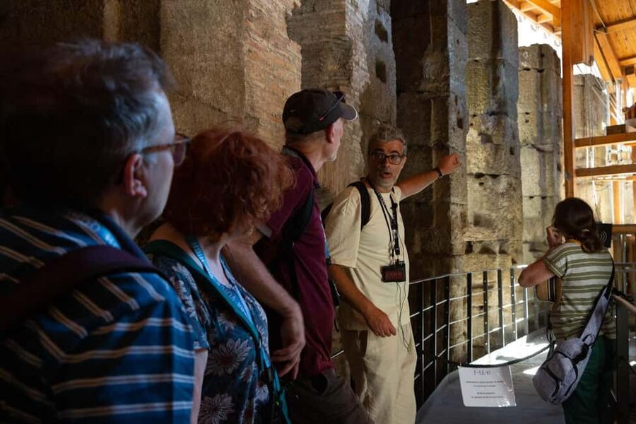 Colosseum Special Access Tour, with Ancient Temples & Tombs - Palatine Hill and Caesar’s Palace rooms: the view and the backstory