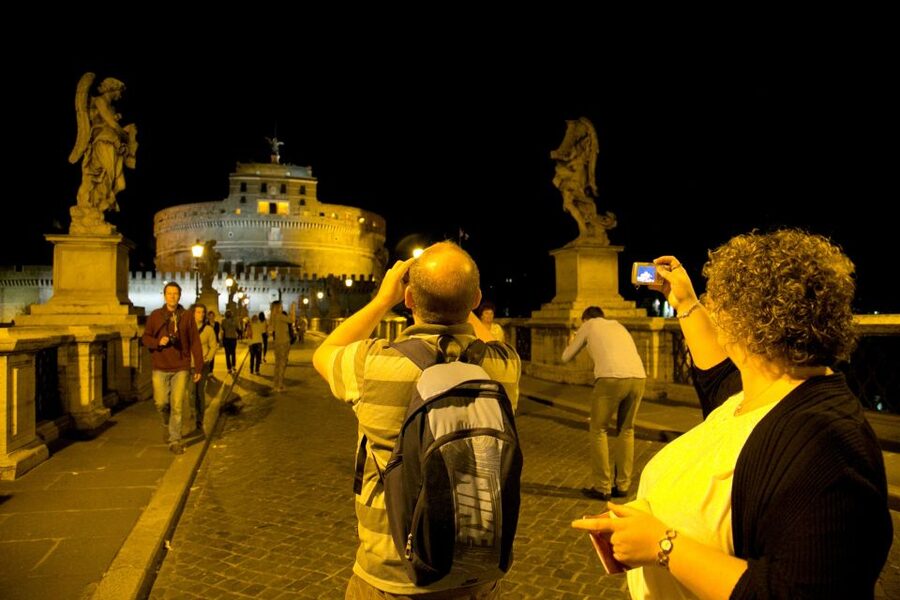 Dark Heart of Rome - Facts, Legend & Mystery Walking Tour - My booking checklist for a smoother night walk