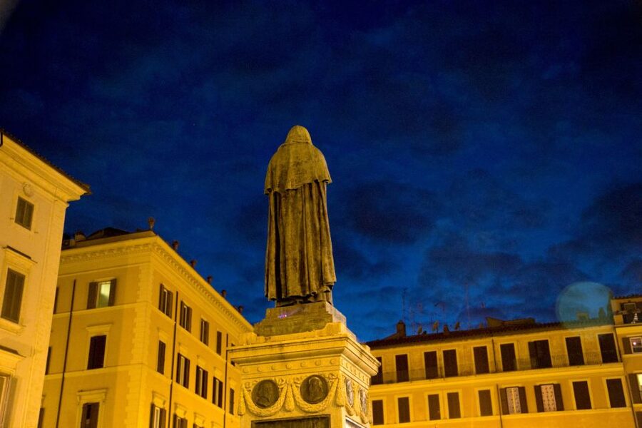 Dark Heart of Rome - Facts, Legend & Mystery Walking Tour - Meeting at SantAndrea della Valle: finding the start without stress