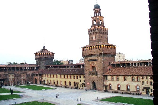 Delicious! Milan's Favorite Food Tour - Brera District: art streets, design sights, and a smart food pause