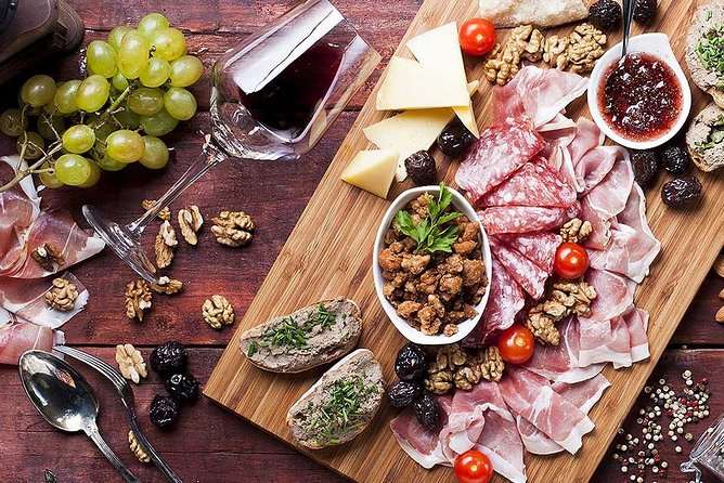 Delicious! Milan's Favorite Food Tour - Garibaldi and the meaning behind Italian pride