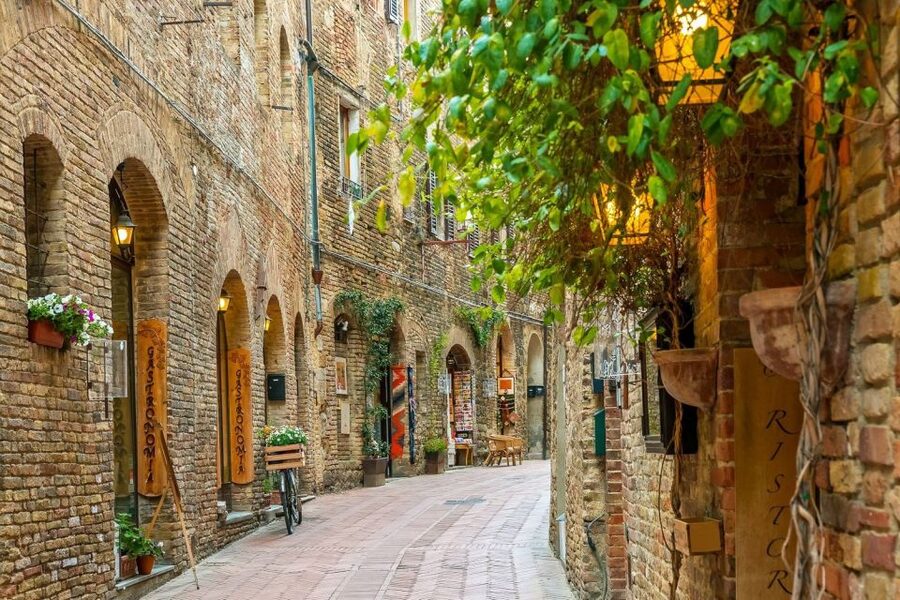 Discover Siena: Guided Walking Tour and Cathedral Visit - Key reasons this Siena walking tour works
