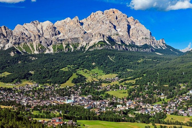 Discover the Dolomites, Cortina and Lake Braies from Venice - The driving experience: why a small group is a big deal here