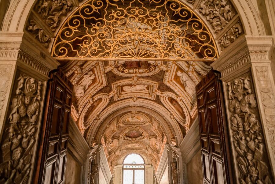 Doge's Palace & St. Mark's Basilica with Terrace Access Tour - The pacing: a tight 3 hours that tries not to exhaust you