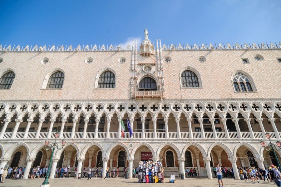 Doge's Palace & St. Mark's Basilica with Terrace Access Tour - Is the guide the real reason this tour gets top marks?