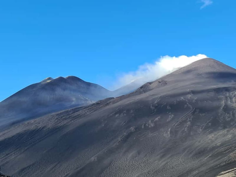 Etna North 2900mt & Craters of 2002 - The 300m climb to the viewpoint at 2,900m