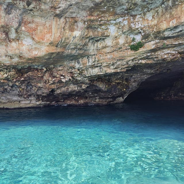 EXCURSION VISIT TO THE SANTA MARIA DI LEUCA CAVES - Santa Maria di Leuca caves: why this coast feels special from the water