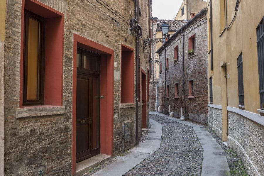Ferrara: City Highlights Walking Tour with Local Guide - Key Points Worth Knowing Before You Go