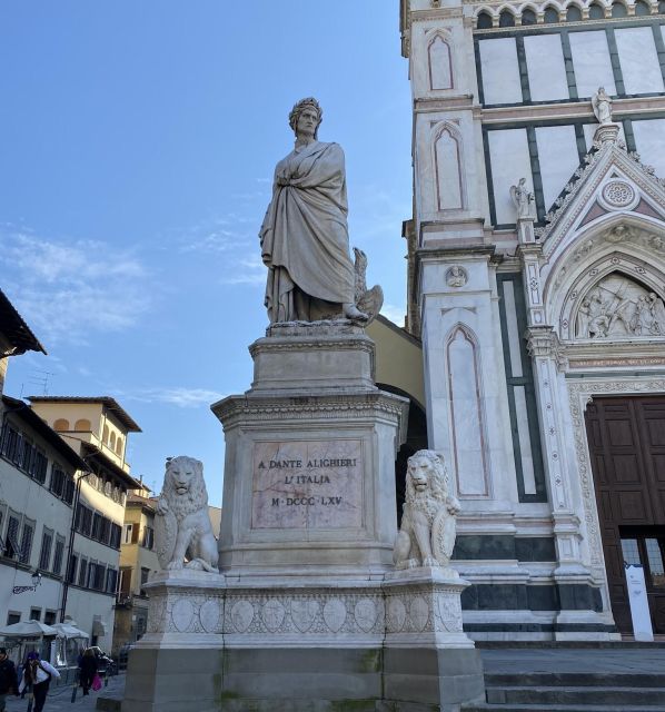 Florence: 1.5-hour Santa Croce Guided Experience - The Tombs Tour: The Hall of Fame Feeling (Galileo, Michelangelo, Machiavelli)