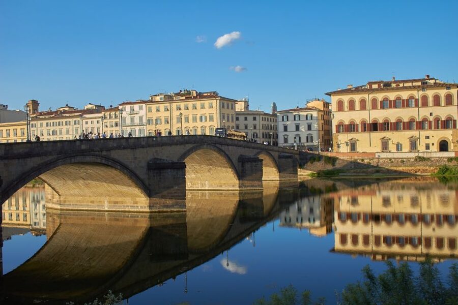 Florence: 2-Hour Guided Sightseeing Bike Tour - The Medici Power Threads and Off-the-Path Stops in Oltrarno