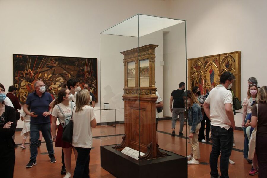 Florence: Accademia and Uffizi Combo Priority Entry Tickets - Accademia Gallery: Where The David Changes Your Sense of Scale