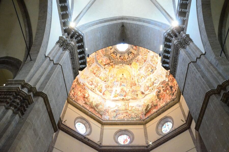 Florence: Accademia and Uffizi Combo Priority Entry Tickets - Climbing Stairs Because the Lifts Are Down