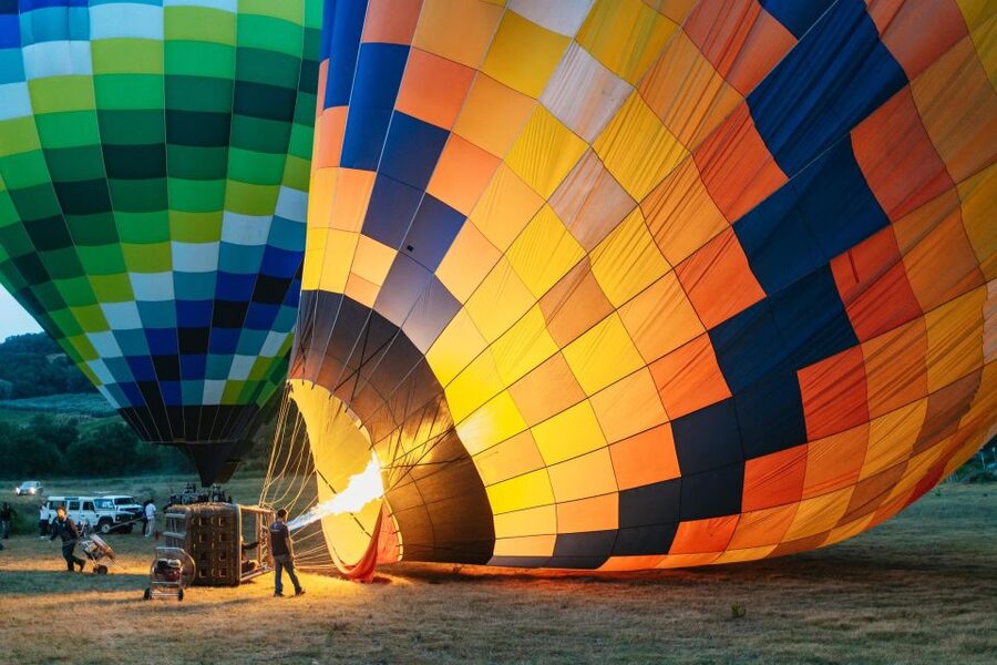 Florence: Balloon Flight Over Tuscany - Landing celebration: champagne and a light Tuscan breakfast