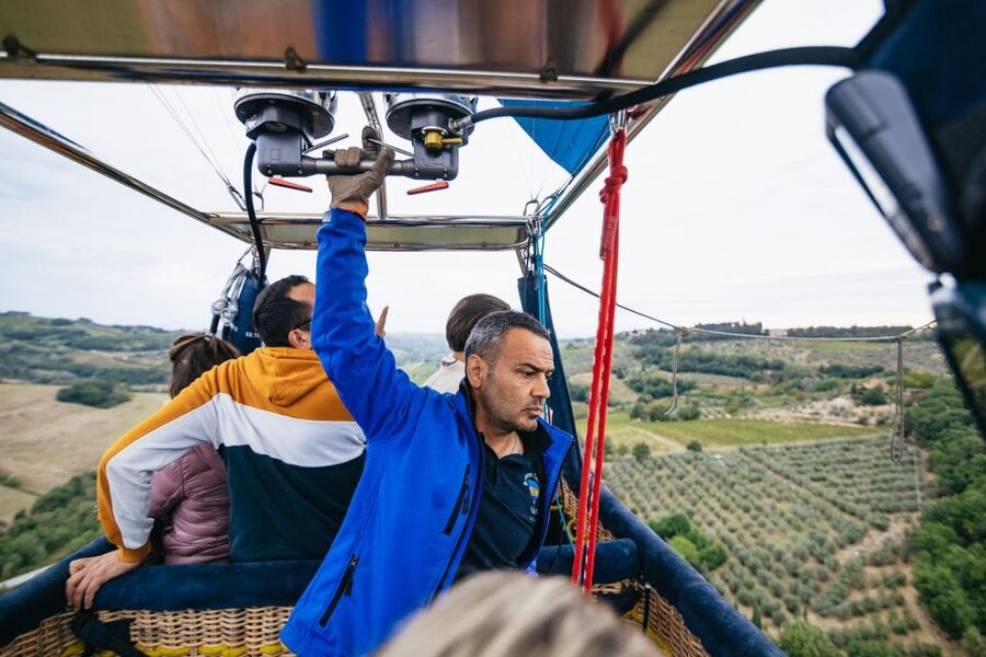 Florence: Balloon Flight Over Tuscany - Smart packing tips for a smooth balloon morning