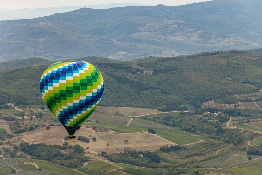 Florence: Balloon Flight Over Tuscany - From burners to basket: what the flight feels like