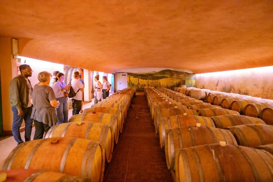 Florence: Chianti E-Bike Tour with Lunch & Two Wine Tastings - Coming back to Florence with a second pour at CiaoFoodies Hub