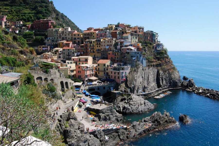 Florence: Cinque Terre Day Trip with Optional Street Food - Train and ferry option vs transfers-only: pick the right style