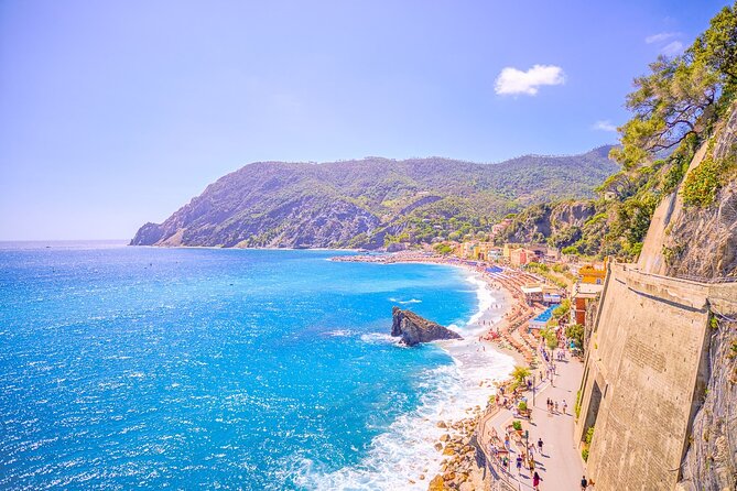 Florence: Cinque Terre Park Day Trip with Optional Street Food - Manarola: medieval vibes, grapevines, and a very photo-friendly harbor