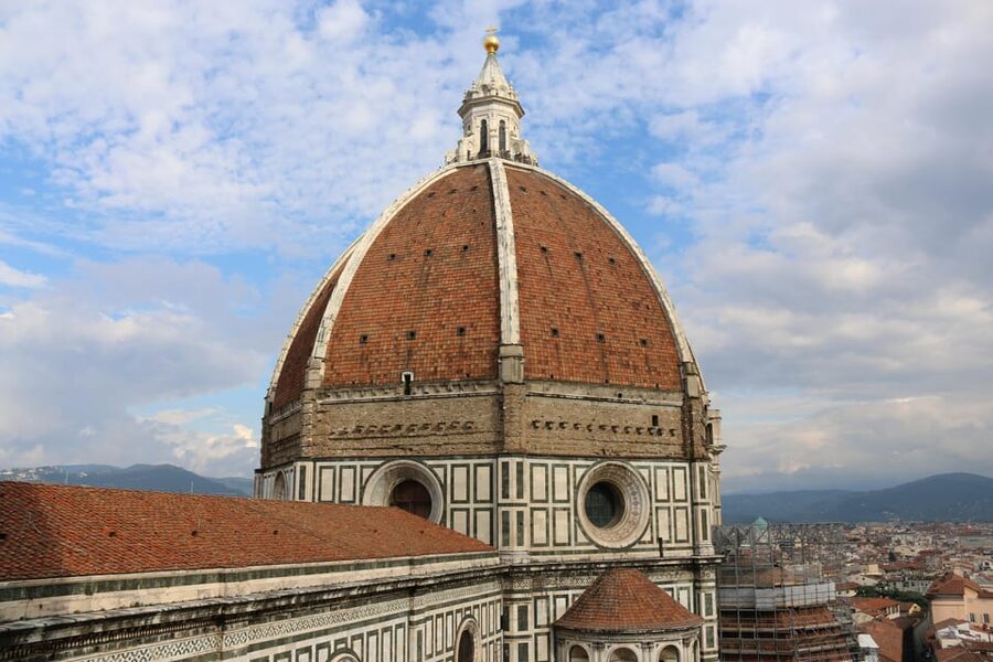 Florence: Duomo Cathedral Guided Tour - Rules, dress code, and the line reality near the Duomo