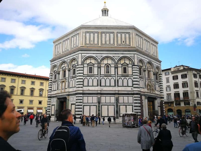 Florence: Duomo Skip-Any-Line Tour - Inside Santa Maria del Fiore: priority entry plus a special side access