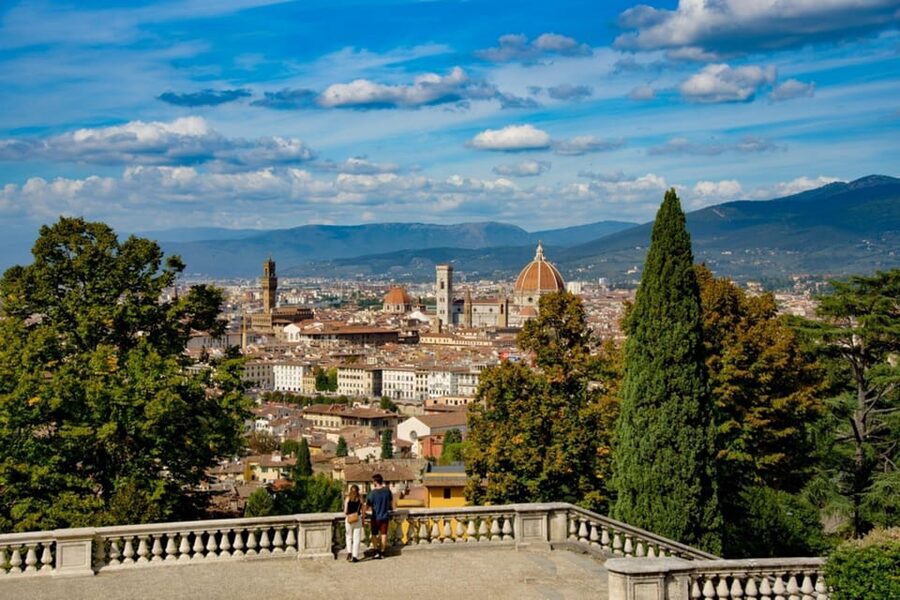 Florence:E-Bike City Tour with stop at Piazzale Michelangelo - Meeting Point at Ciaoflorence and Getting Rolling Quickly