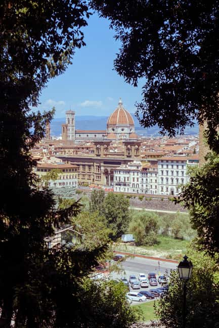Florence: Eco-Friendly Golf Cart City Tour with Audio Guide - Key points worth knowing