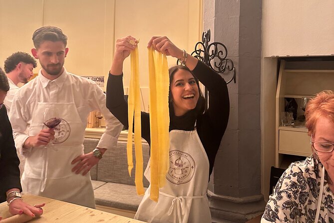 Florence: Flambé Cheese Wheel Truffle Pasta Class & Tiramisù - Where Via de’ Bardi sets the tone for your pasta night