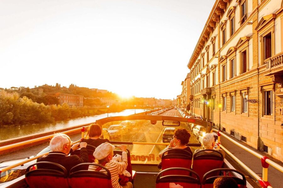 Florence: Hop-on Hop-off Bus Tour: 24, 48 or 72-Hour Ticket - Line A through Florence center: river views, churches, and hilltop energy