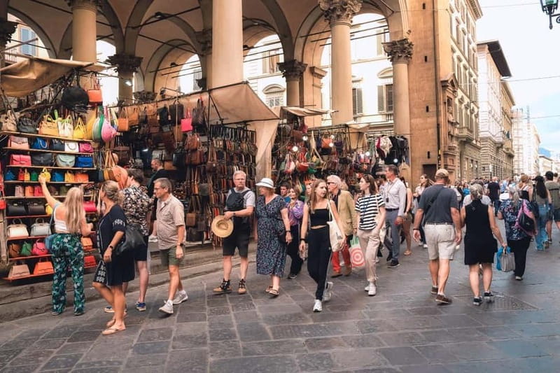 Florence: Medici Family Guided Walking Tour - Medici Chapels and Michelangelo’s New Sacristy, tombs with a message