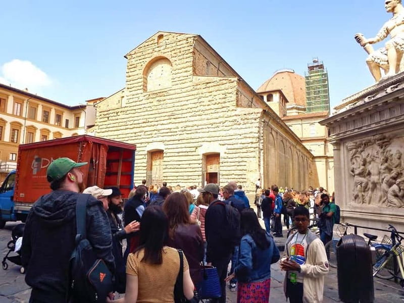 Florence: Medici Family Guided Walking Tour - Gelato finish and the optional Tuscan wine upgrade