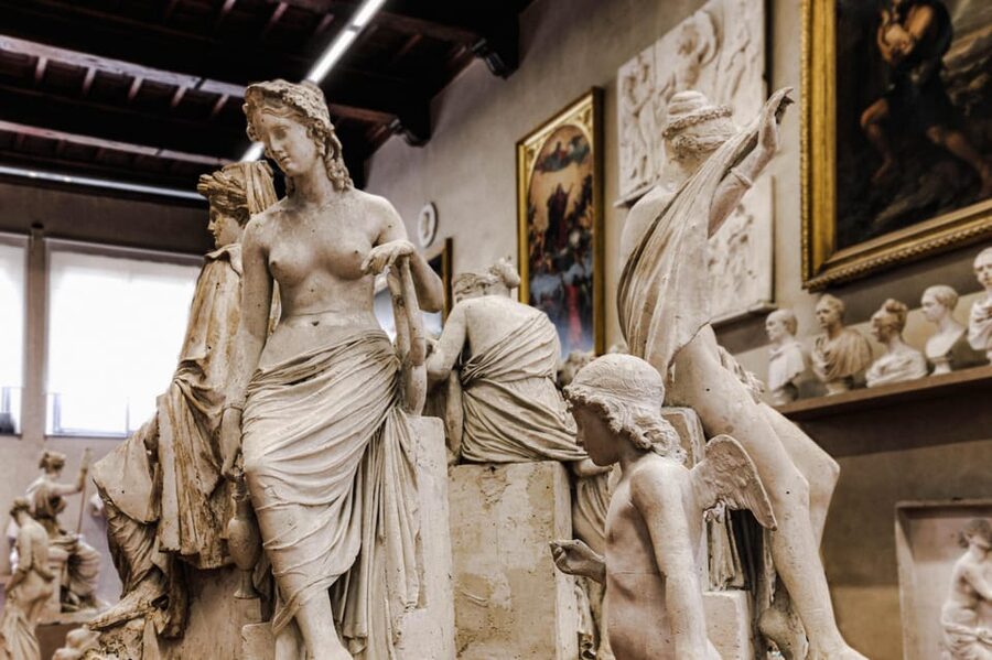 Florence: Michelangelo's David Reserved Entry Tickets - Audio guide vs guided tour: which option fits your style