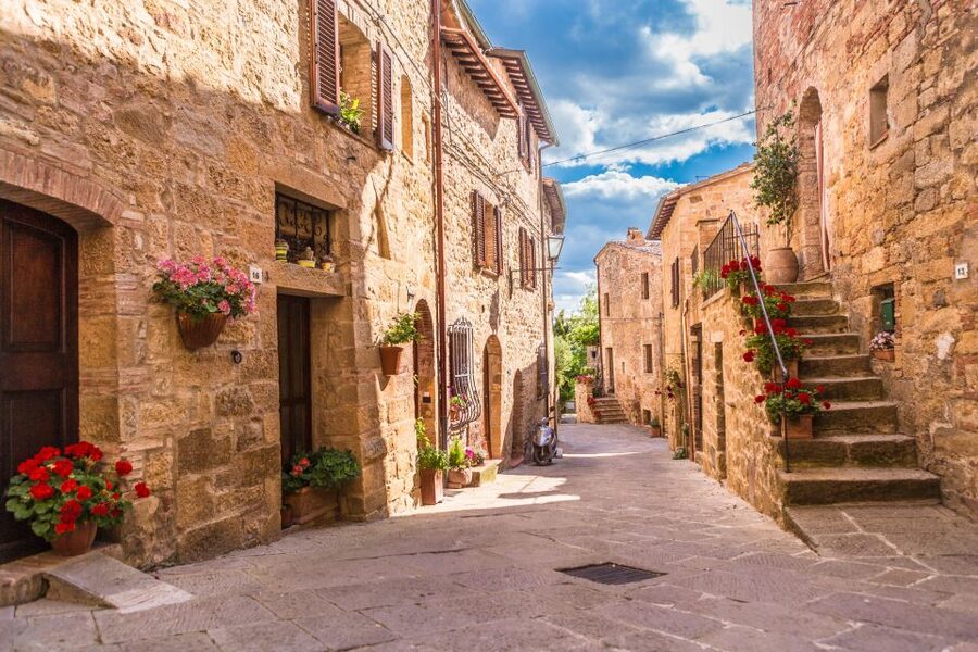 Florence: Monteriggioni & Val d'Orcia Optional Wine Tasting - Monteriggioni’s stone ramparts and the Templar-themed photo stops