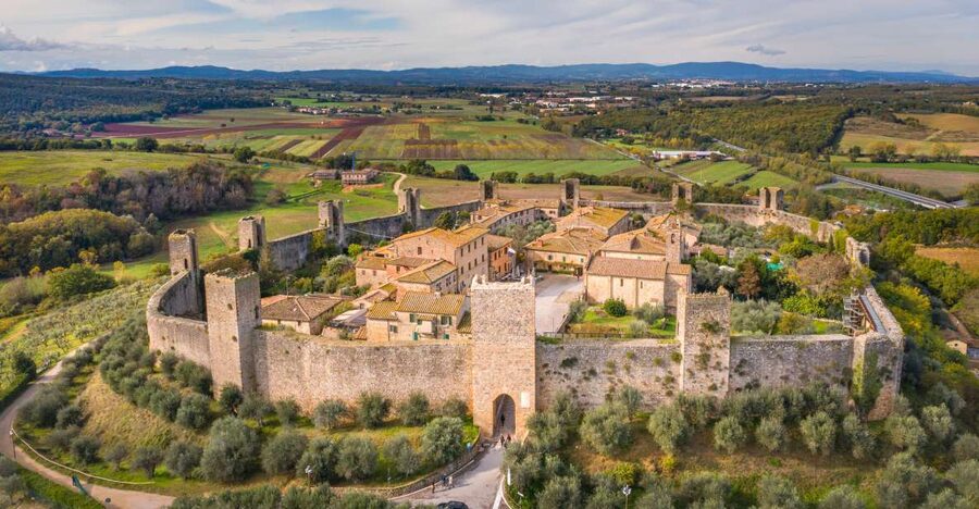 Florence: Monteriggioni & Val d'Orcia Optional Wine Tasting - Meeting at Santa Maria Novella: where to find the Visitor Center desk