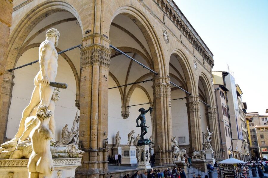 Florence: Mysteries of the Medici Guided Walking Tour - Meeting Point and Timing: 90 minutes with smart pacing