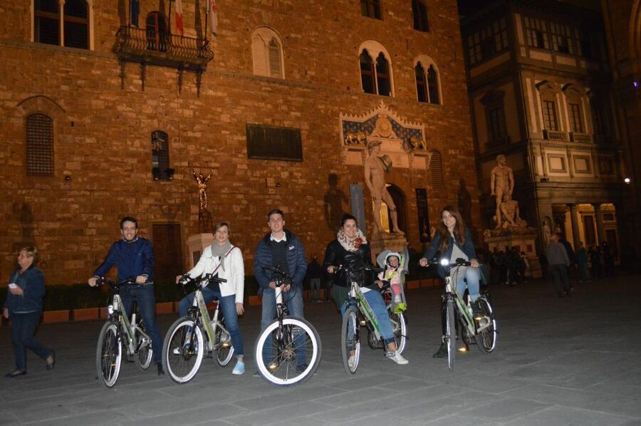 Florence: Night Tour by Electric Bike - Tips for riding, staying comfortable, and keeping up