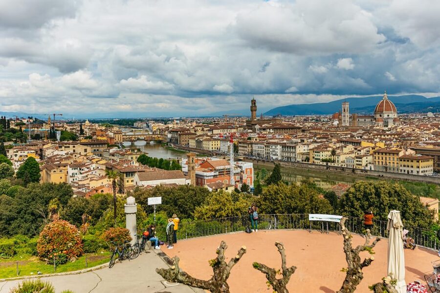 Florence: Old Town Golf Cart Excursion - Palazzo Medici Riccardi and San Lorenzo: finishing with Florence’s identity markers