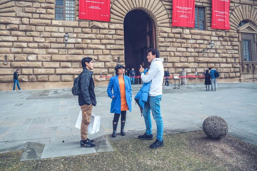 Florence: Palatina Gallery and Pitti Palace Guided Tour - Timing, Starting Points, and How the Tour Flows