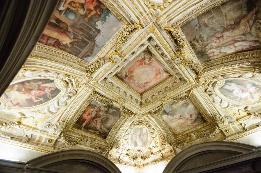 Florence: Palazzo Vecchio Entrance Ticket & Audioguide - Enter from Piazza della Signoria, then go straight to the InfoPoint