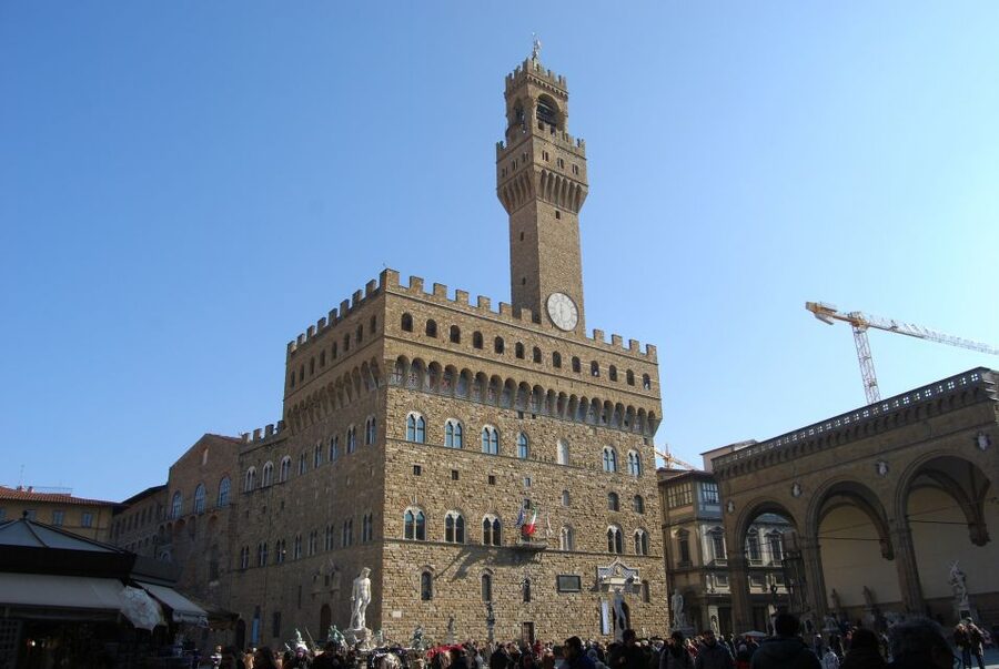 Florence: Palazzo Vecchio Guided Tour - Palazzo Vecchio’s real job: City Hall, Medici messaging