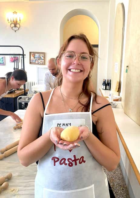Florence: Pasta Class with Wine, Limoncello and Dessert - Sauces with Real Timing: Tomato Waiting, Butter and Sage Finishing