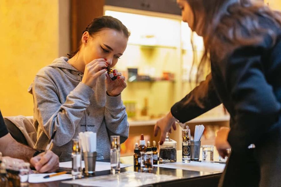 Florence: Perfume Masterclass and Sensory Experience - The 90-Minute Flow: What Happens Step by Step