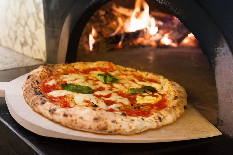 Florence: Pizza and Gelato Experience with Unlimited Wine - Unlimited Wine, Shared Tables, and the Real Italian Dinner Mood
