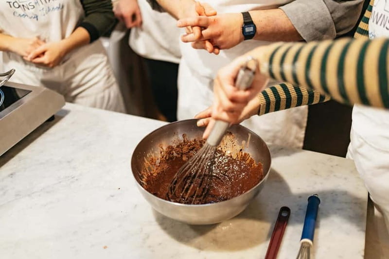 Florence: Premium Cooking Class for Pasta and Gelato - Knead, roll, cut: making two types of fresh pasta from scratch